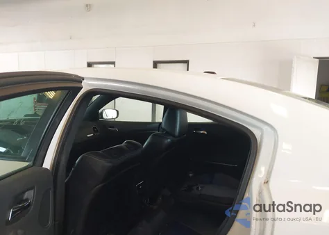 2013 Dodge Charger R/T Plus z USA, uszkodzony, nr VIN 2C3CDXCT9DH690210